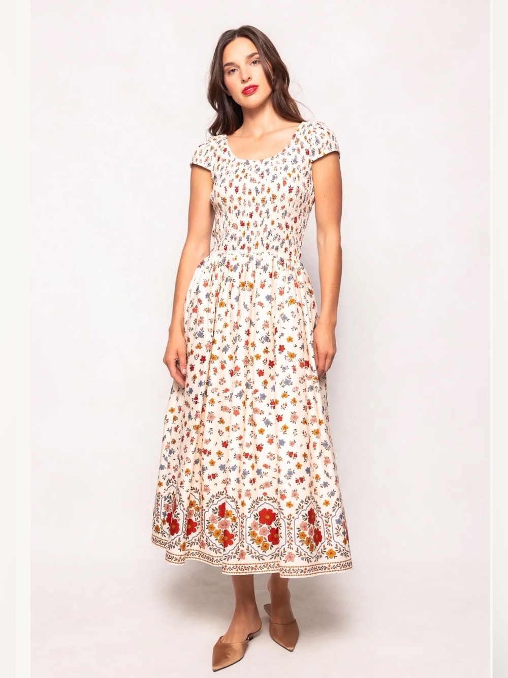 Ivy City Co Marlow Cap Sleeve Dress in
Cream Ditsy Floral